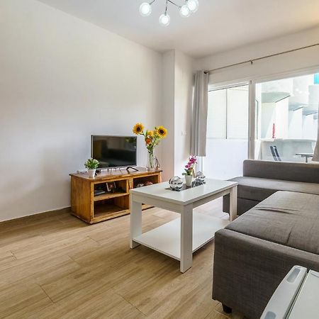 Malagasuite Comfort Home And Pool توريمولينوس المظهر الخارجي الصورة